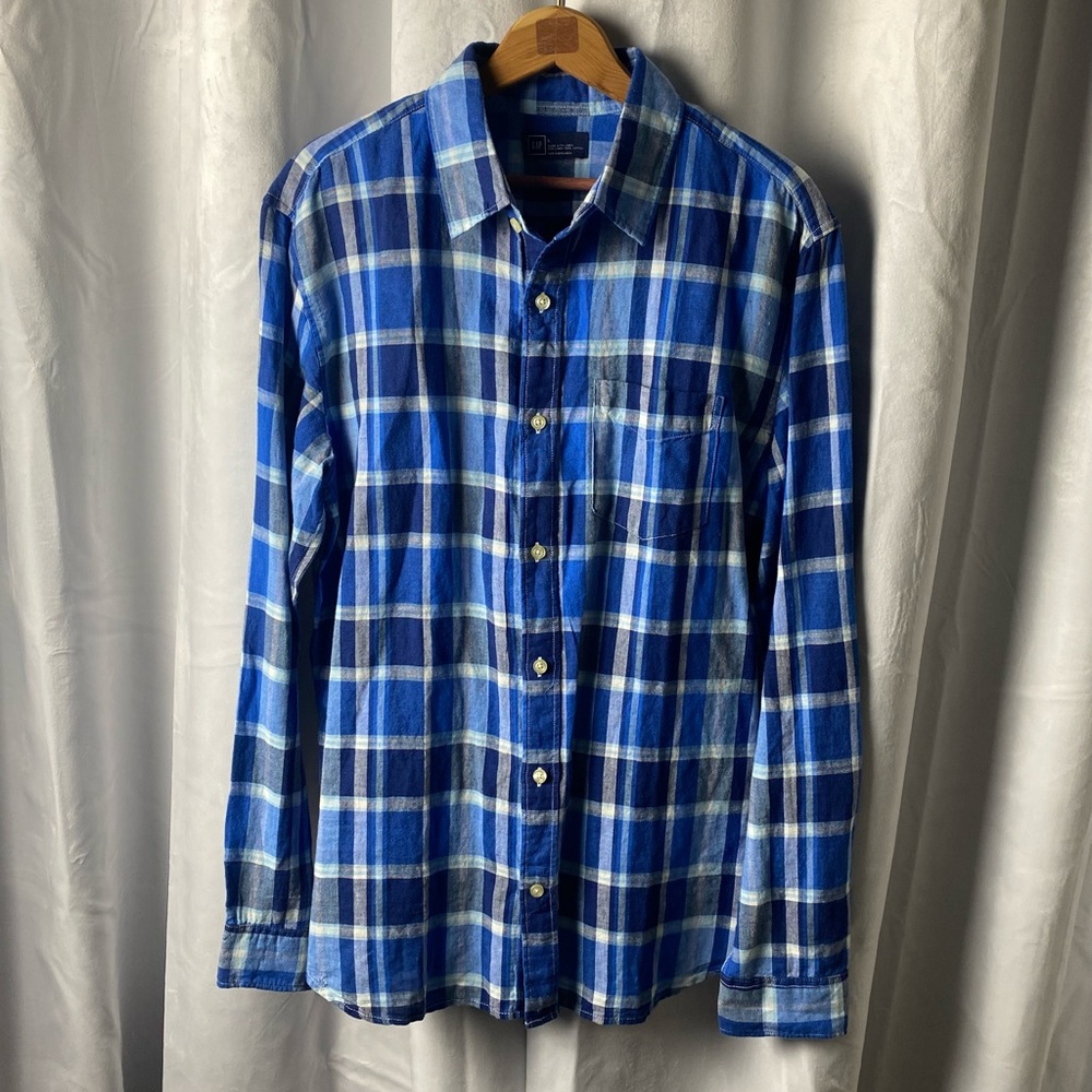 GAP linen shirt.
